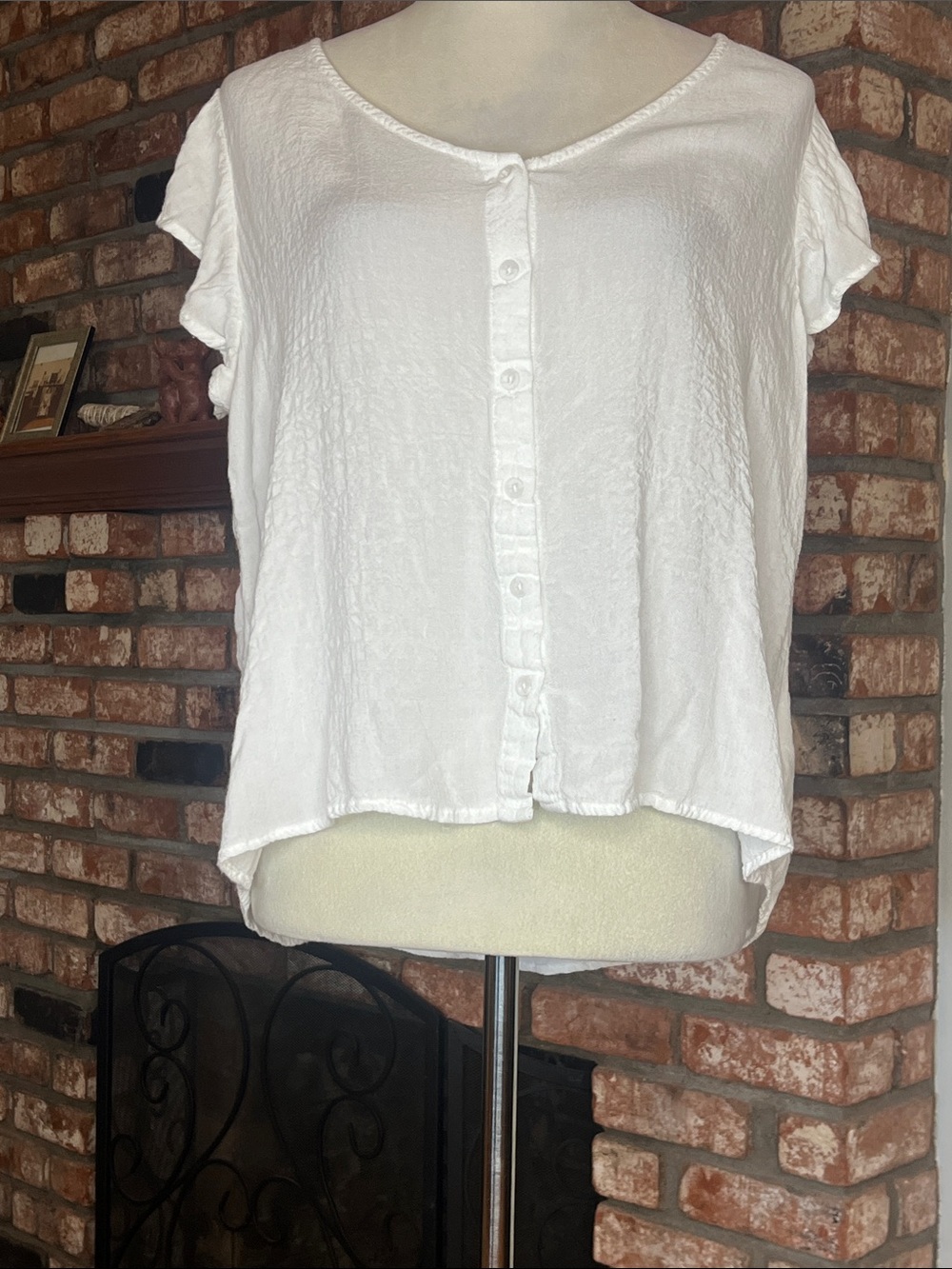 Jane and Delancey White Button-Front Short Sleeve Blouse